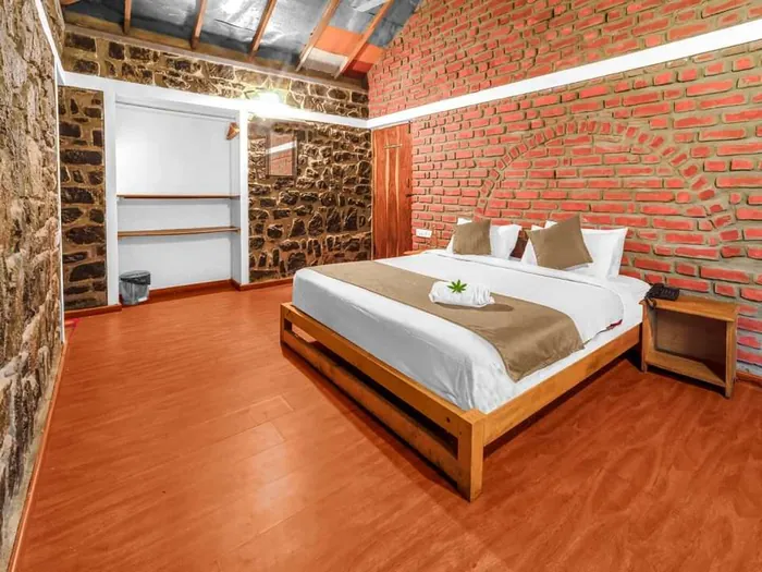 One Bedroom Garden View Suite with Balcony photo 4