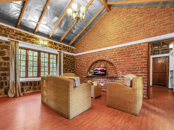 One Bedroom Garden View Suite with Balcony photo 2