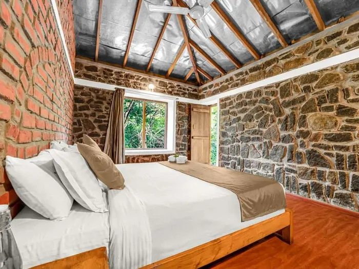 One Bedroom Valley View suite with Balcony photo 3